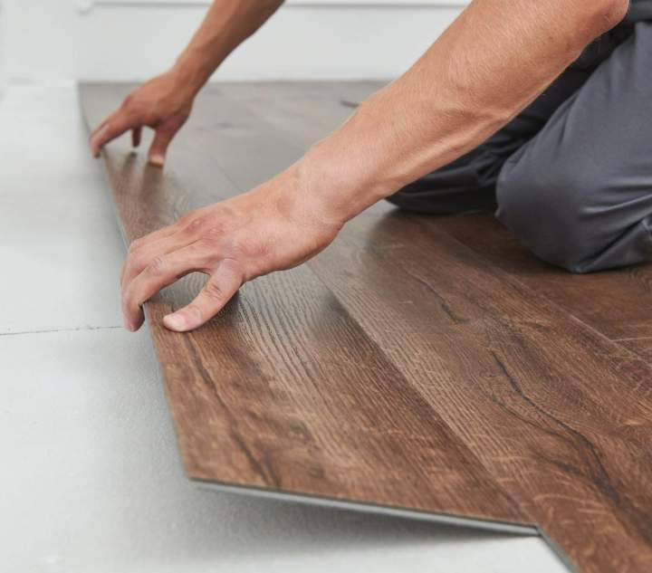 Installation soignée de parquets stratifiés